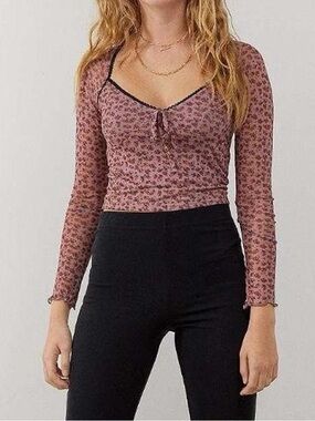 Urban outfitters Women's Pink Floral Long-Sleeve Top, size S